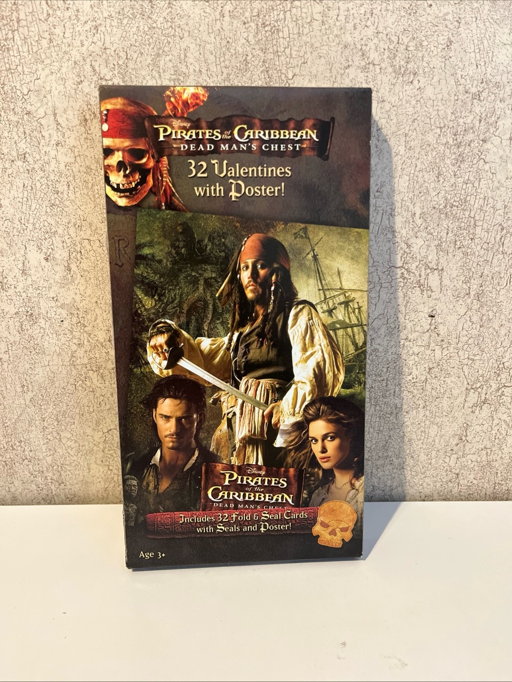 Pirates of the Caribbean Dead Mans Chest Valentines with Poster 32 Count New
